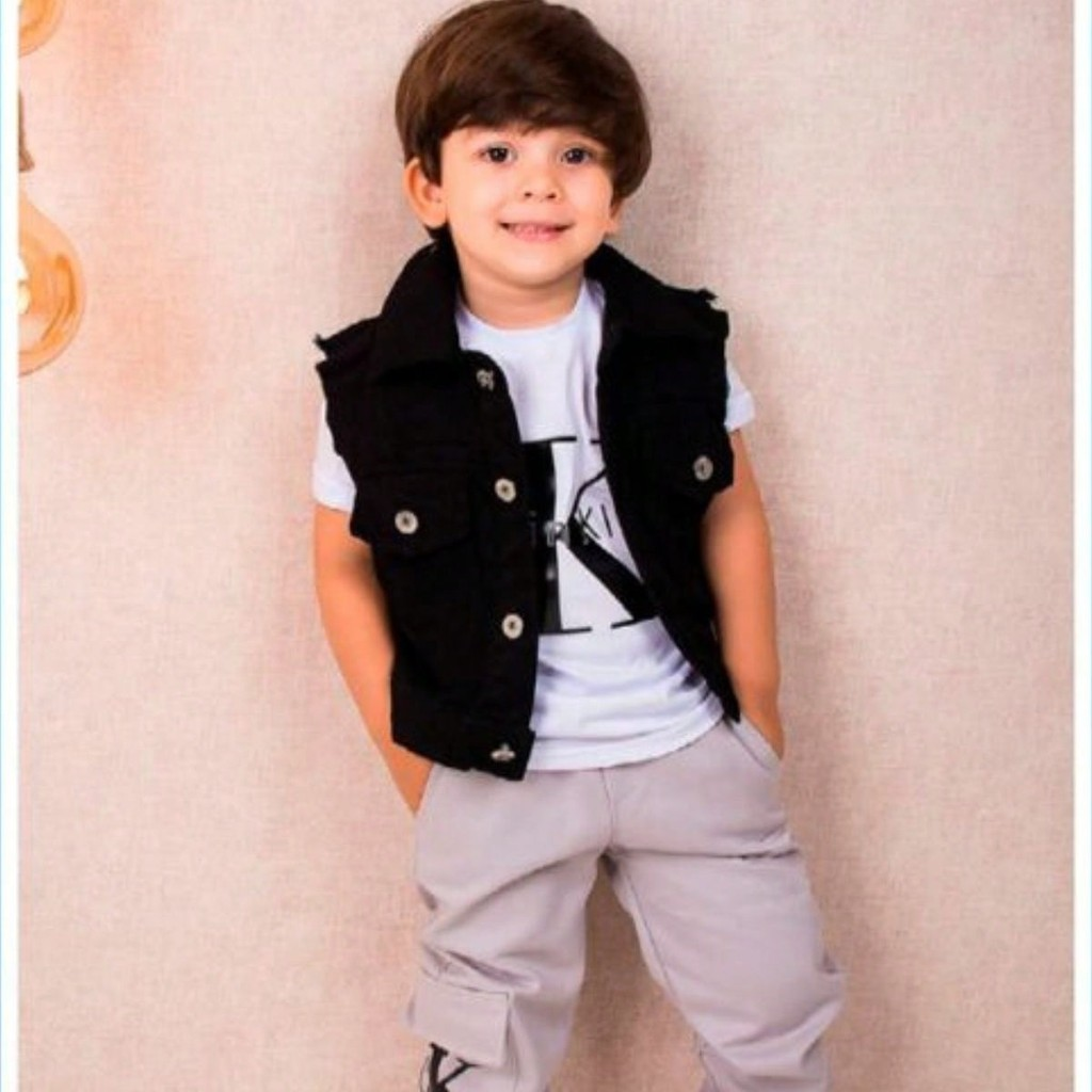 Conjunto Calça, Camiseta e Colete para meninos