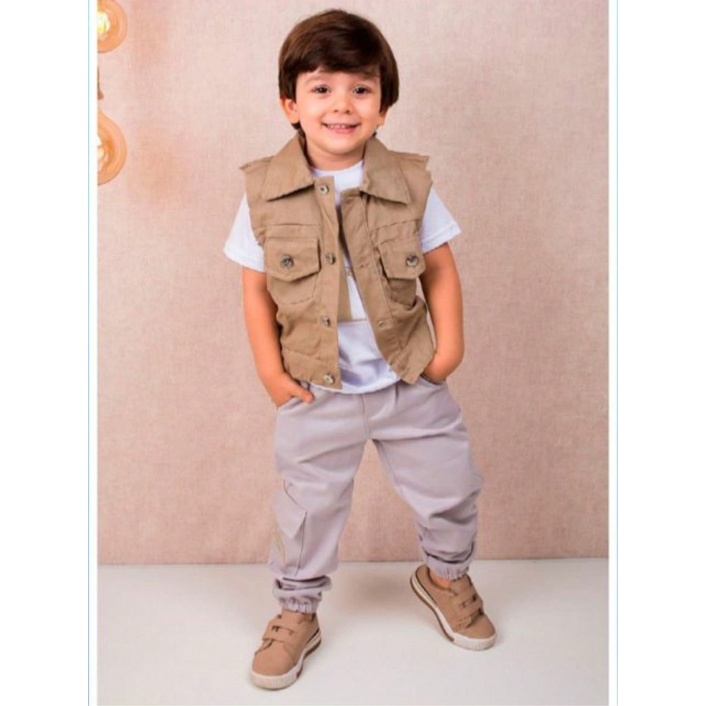 Conjunto Calça, Camiseta e Colete para meninos